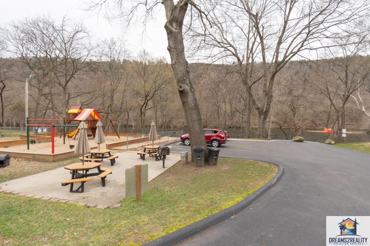 3Br Condo With Lake View - Trout Fishing - Playground - 2 Pools - Free Tickets Included - Pr69-9 布蘭森 外观 照片