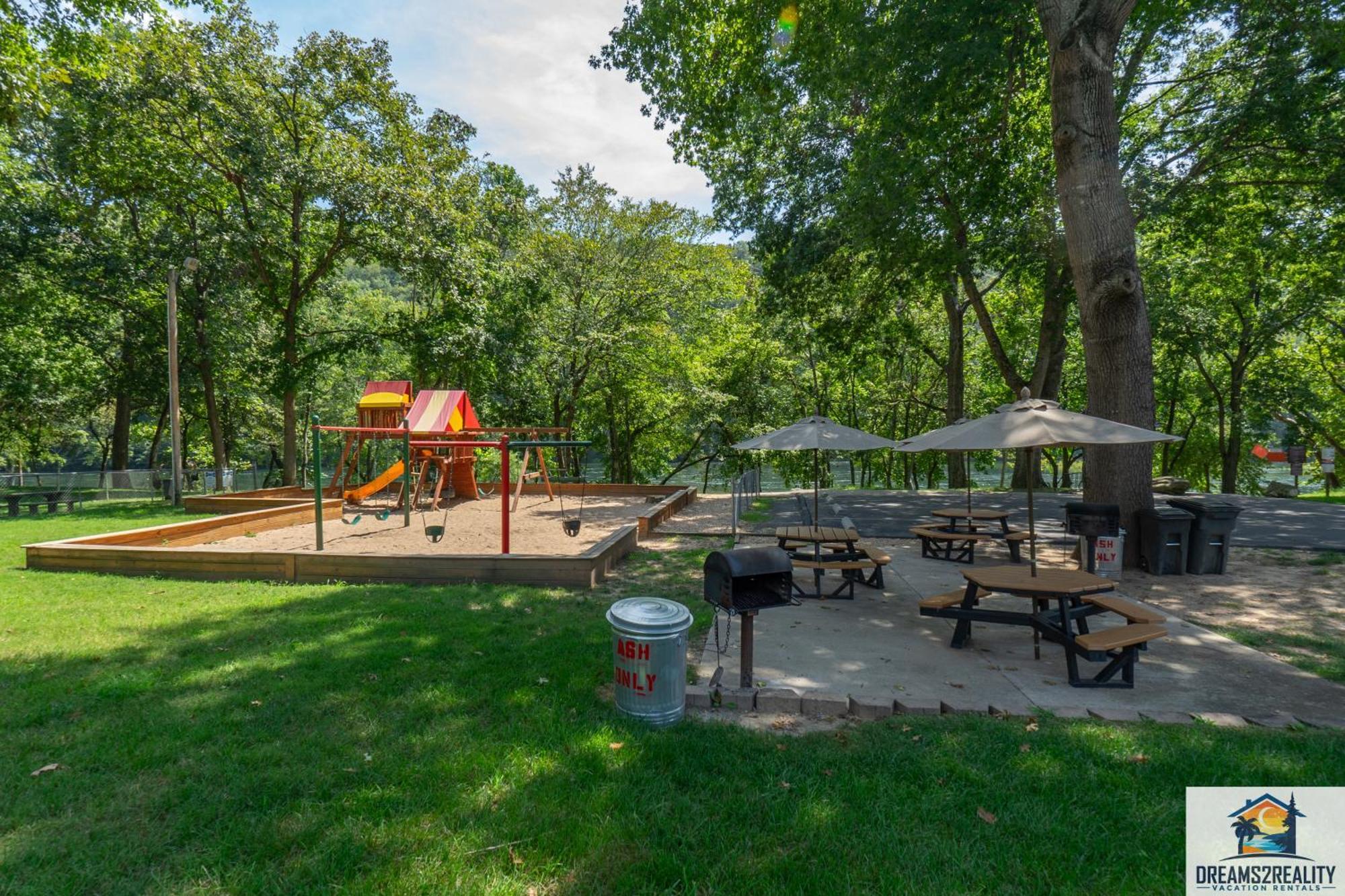 3Br Condo With Lake View - Trout Fishing - Playground - 2 Pools - Free Tickets Included - Pr69-9 布蘭森 外观 照片