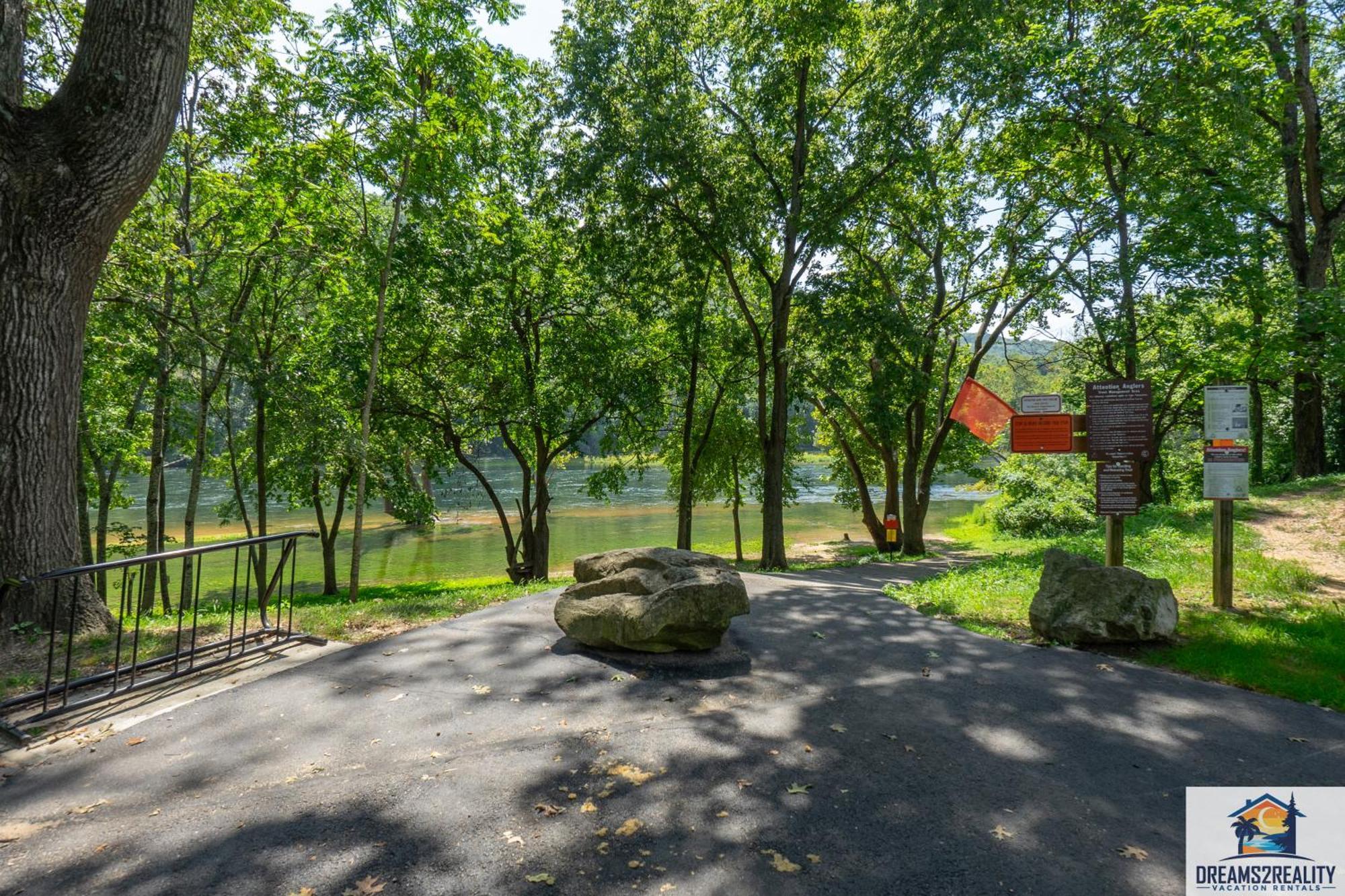3Br Condo With Lake View - Trout Fishing - Playground - 2 Pools - Free Tickets Included - Pr69-9 布蘭森 外观 照片